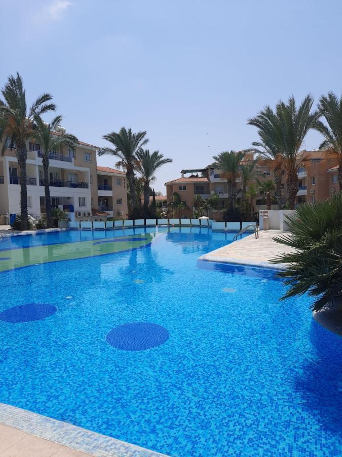 Iris Village Apartment *